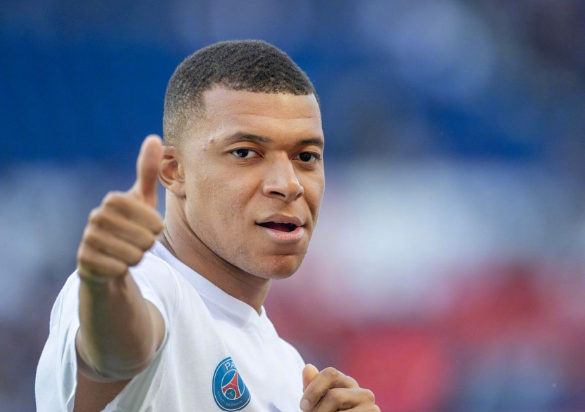 皇马锋线危机:青训小将临危受命