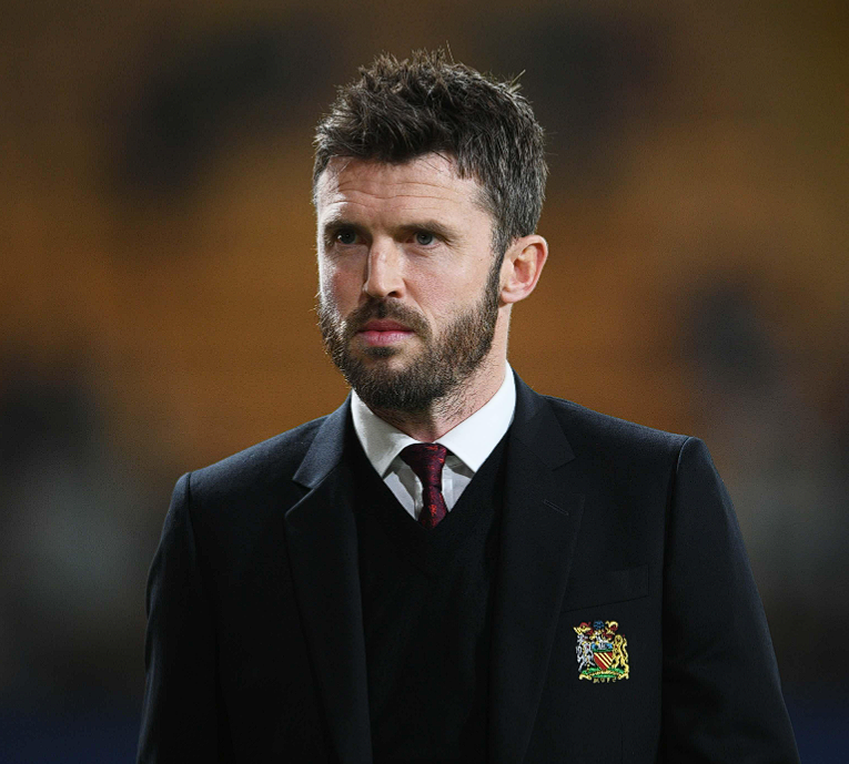 曼联名宿风波：斯科尔斯批评卡里克，费迪南德理性解读