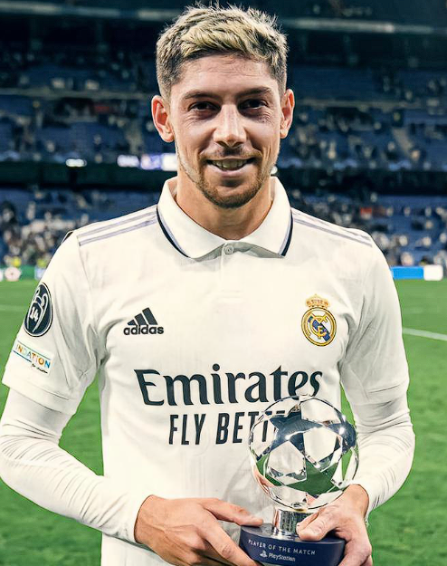 欧冠八分之一决赛皇马大捷：巴尔韦德闪耀伯纳乌，展现领袖风范